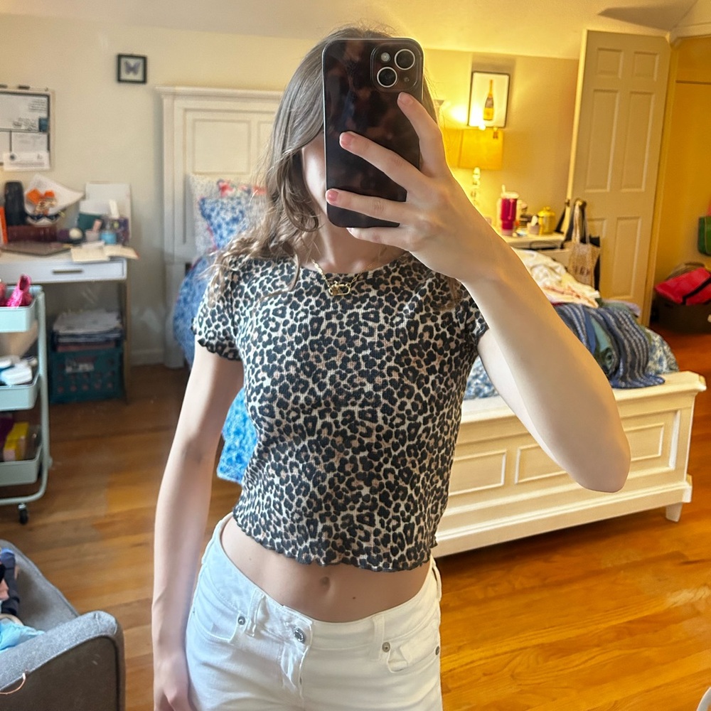 American Eagle leopard print crop top with lettuce trim